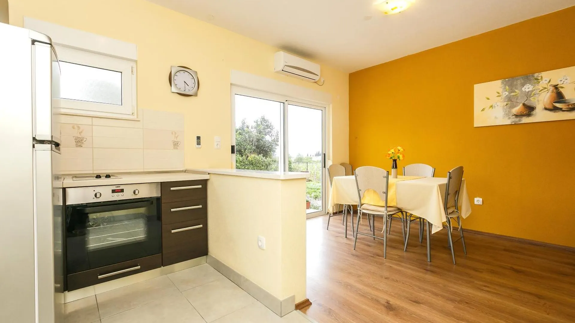 Apartman Cappuccino Kastela Apartment